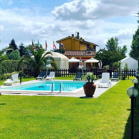 לוקה Agriturismo La Conte מראה חיצוני תמונה